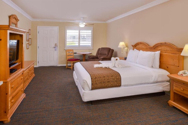 Cayucos Beach Inn image 8