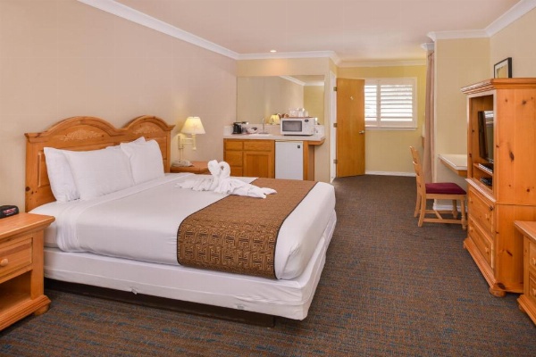 Cayucos Beach Inn image 9